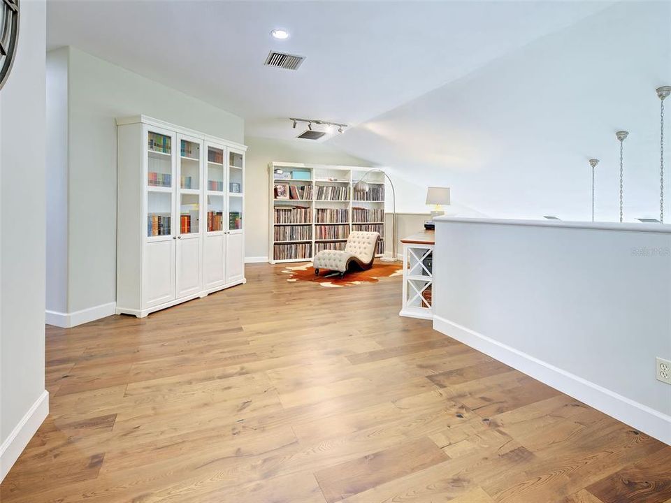 For Sale: $910,000 (4 beds, 3 baths, 2916 Square Feet)