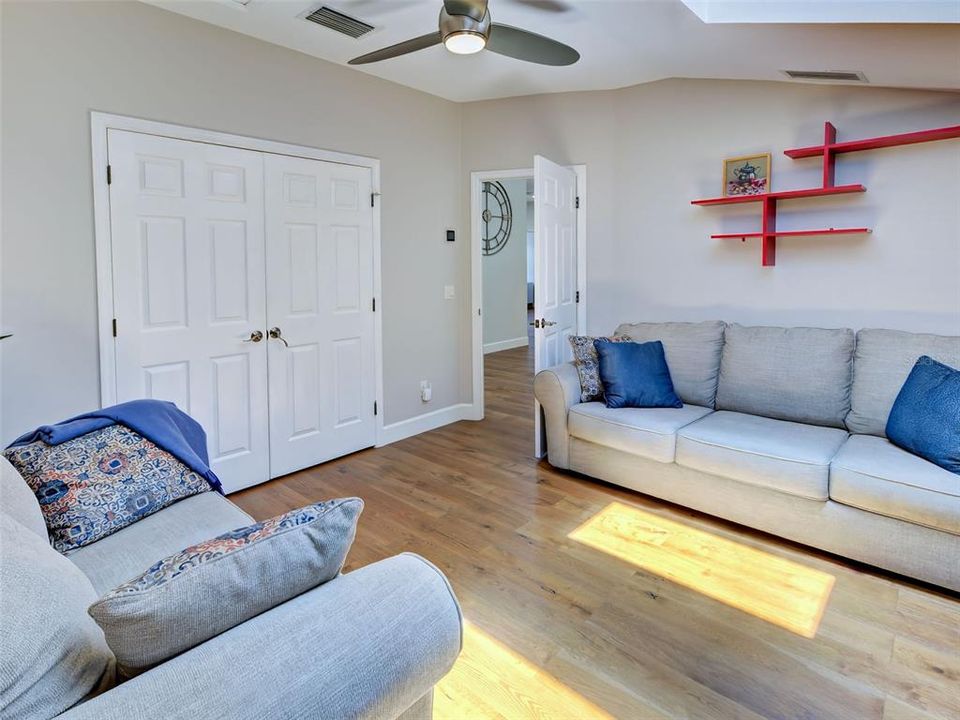 For Sale: $910,000 (4 beds, 3 baths, 2916 Square Feet)