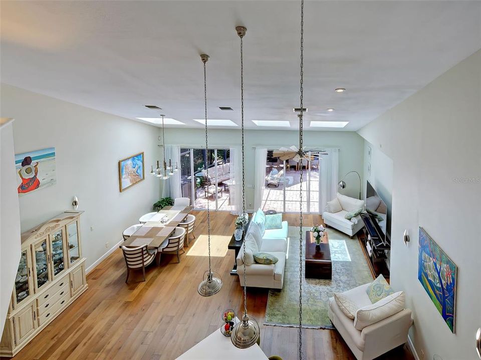 For Sale: $910,000 (4 beds, 3 baths, 2916 Square Feet)