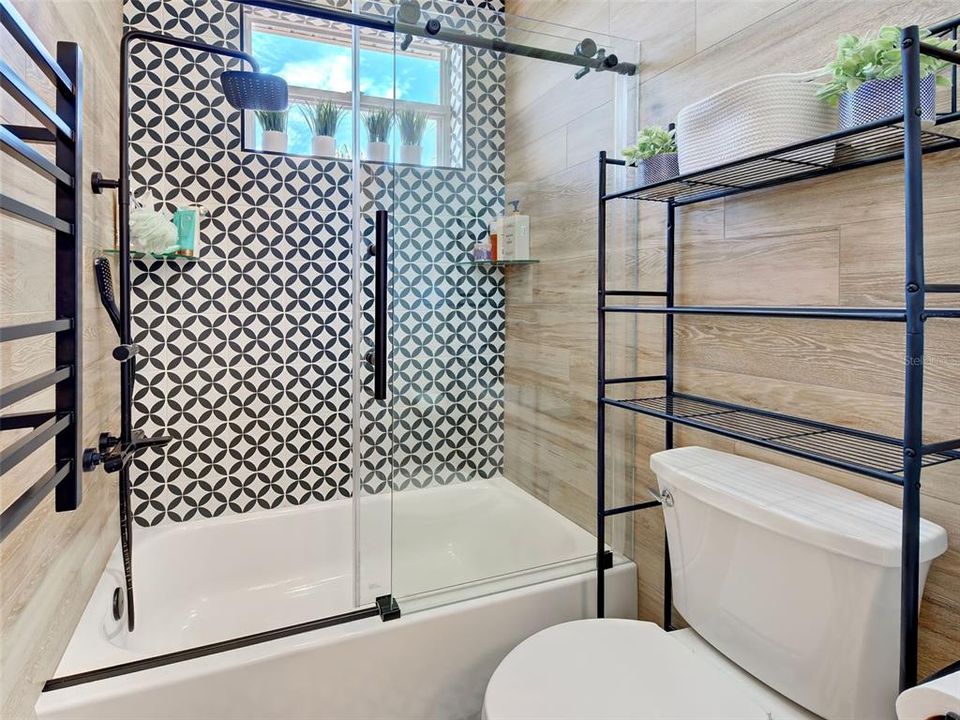 For Sale: $910,000 (4 beds, 3 baths, 2916 Square Feet)