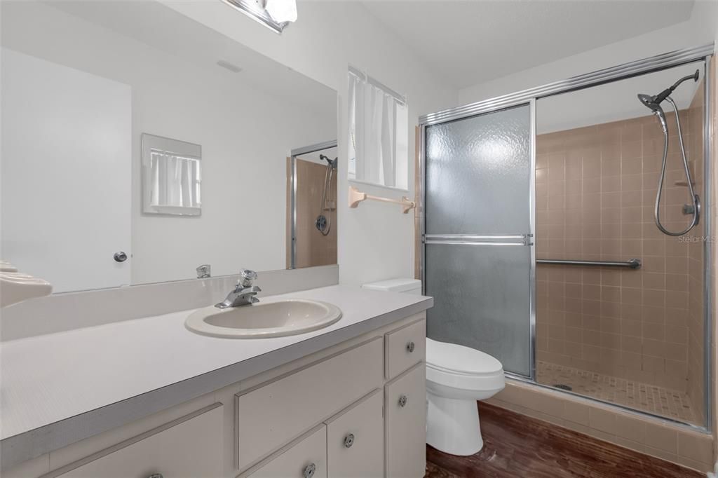На продажу: $125,000 (2 спален, 2 ванн, 1748 Квадратных фут)
