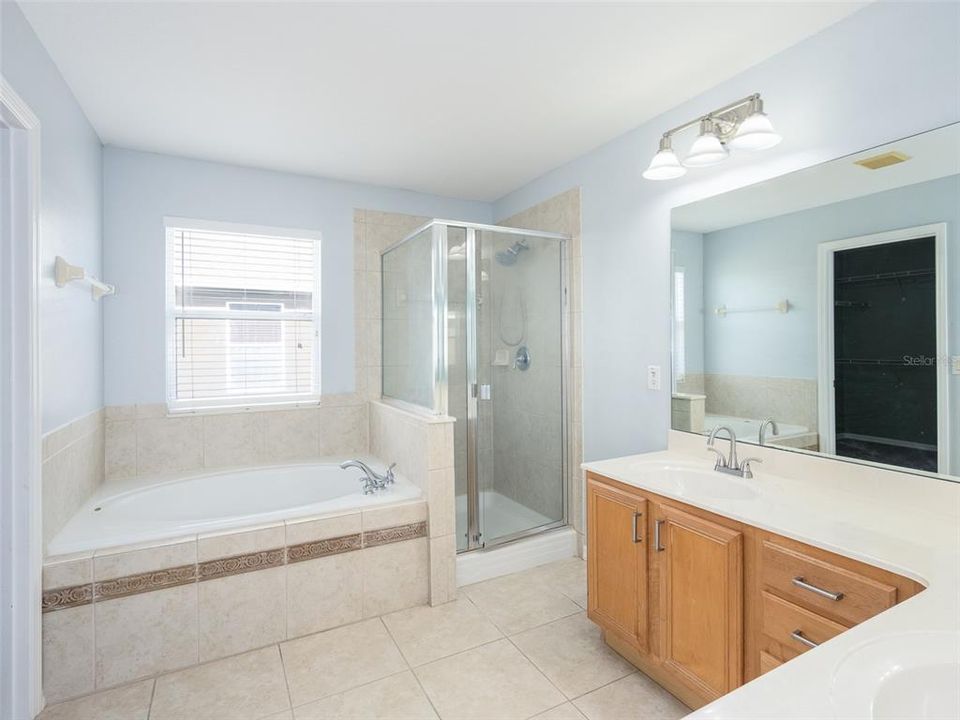 Active With Contract: $599,000 (3 beds, 2 baths, 2435 Square Feet)