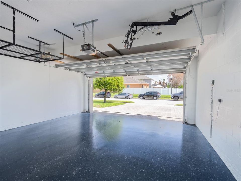Active With Contract: $599,000 (3 beds, 2 baths, 2435 Square Feet)