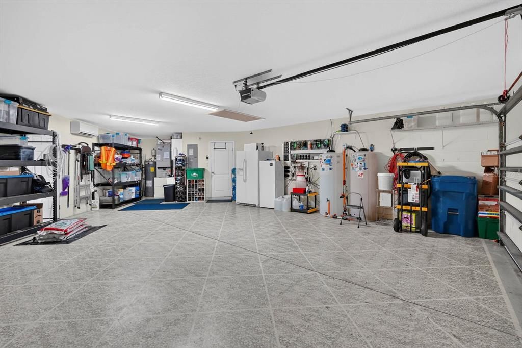 En Venta: $639,900 (3 camas, 2 baños, 2279 Pies cuadrados)