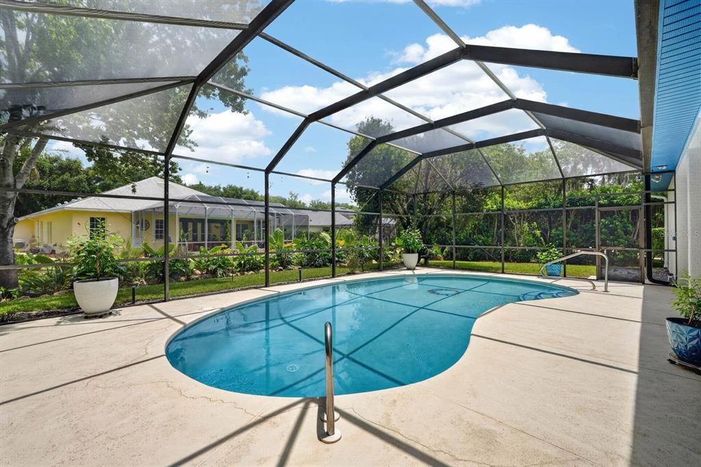 En Venta: $639,900 (3 camas, 2 baños, 2279 Pies cuadrados)