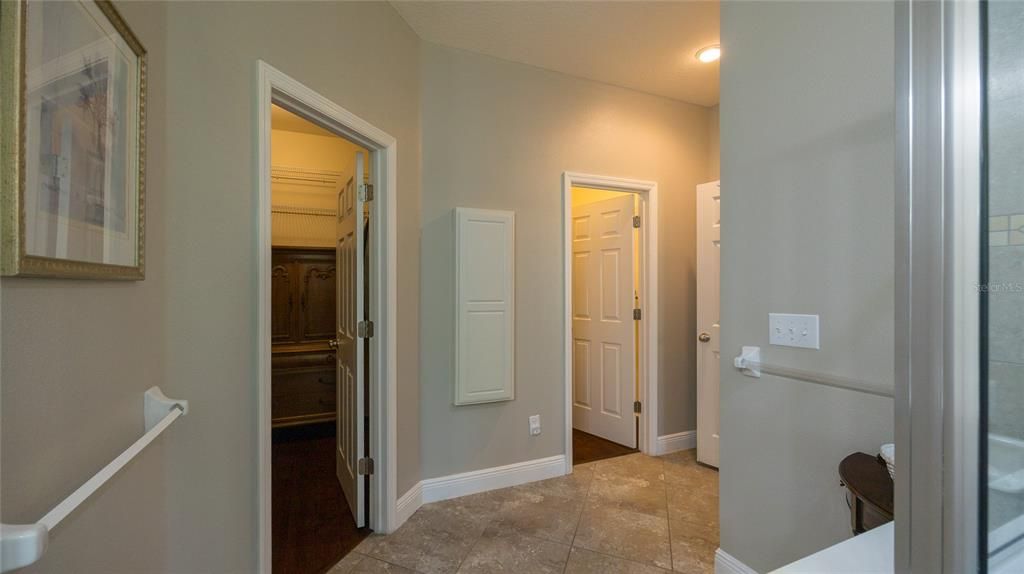 For Sale: $539,900 (4 beds, 3 baths, 2781 Square Feet)