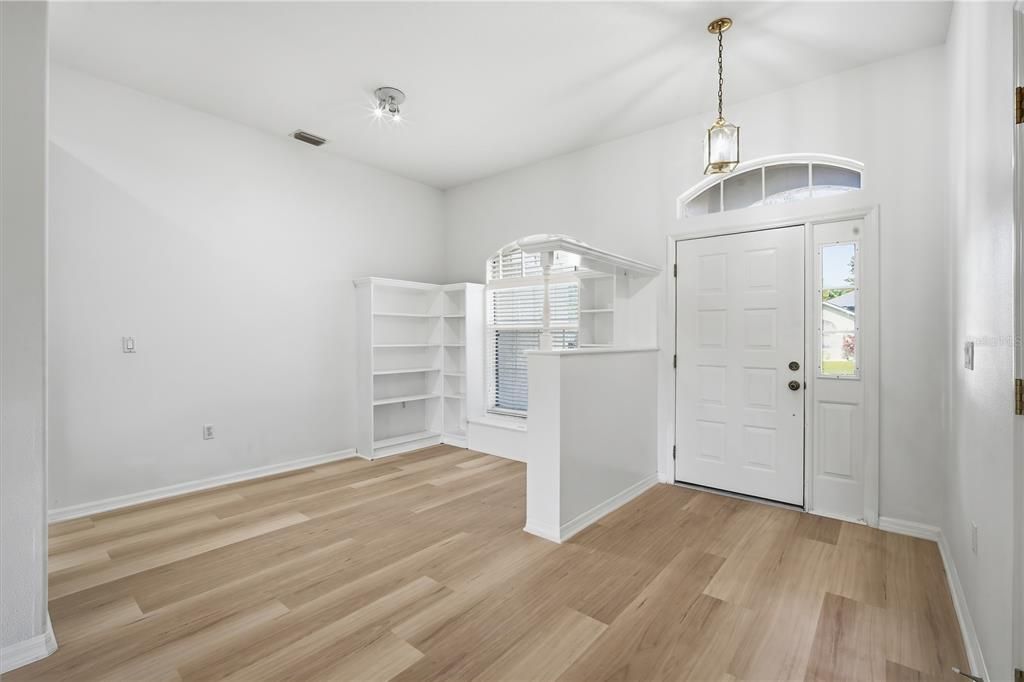 En Renta: $2,800 (4 camas, 3 baños, 1942 Pies cuadrados)
