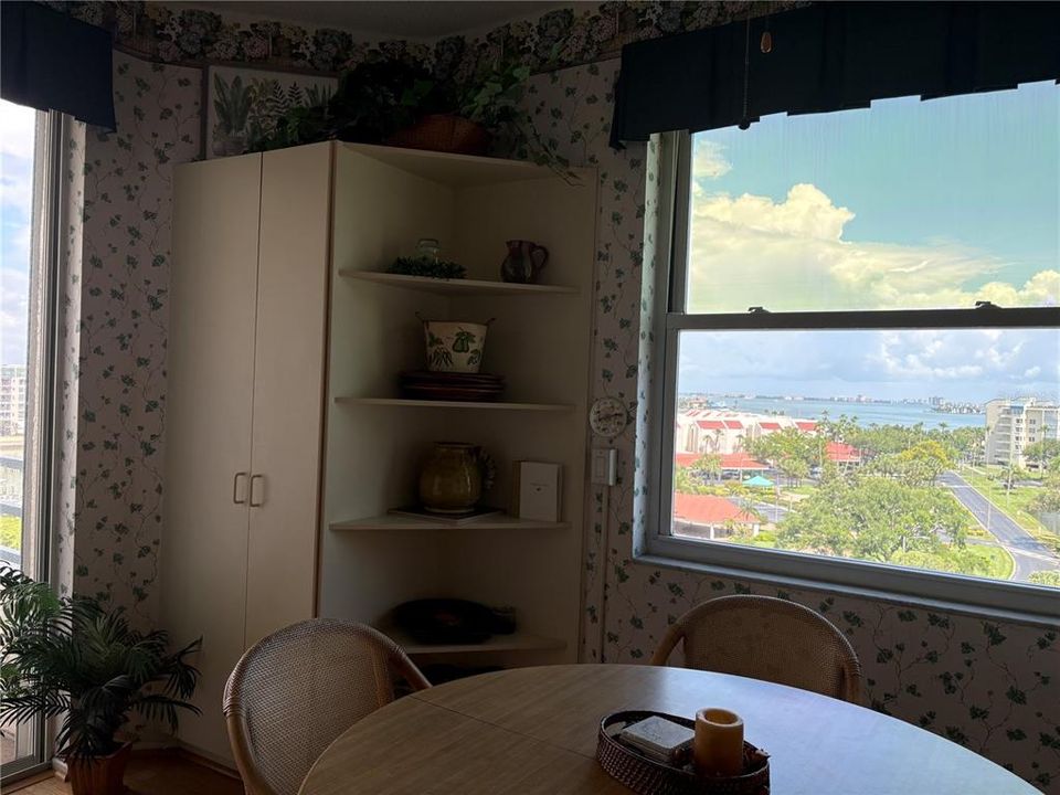 For Rent: $3,200 (2 beds, 2 baths, 1300 Square Feet)