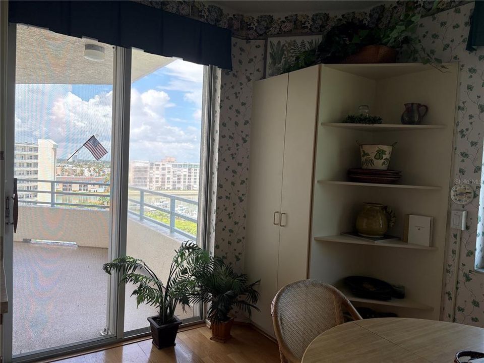 For Rent: $3,200 (2 beds, 2 baths, 1300 Square Feet)