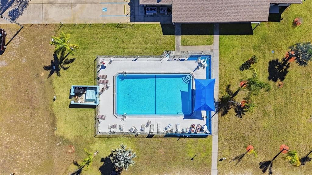 For Sale: $159,900 (2 beds, 2 baths, 1056 Square Feet)