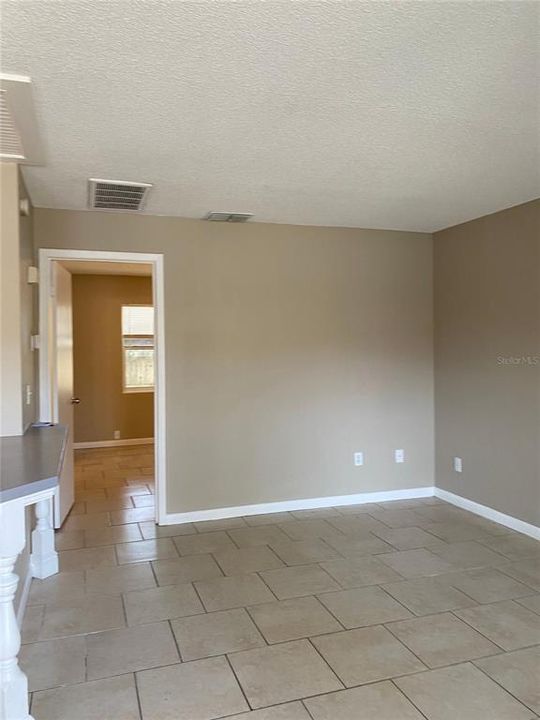For Rent: $995 (1 beds, 1 baths, 600 Square Feet)