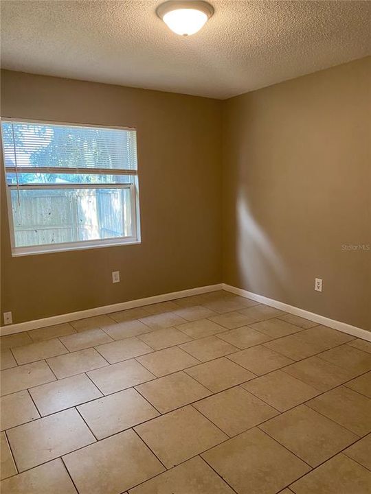 For Rent: $995 (1 beds, 1 baths, 600 Square Feet)