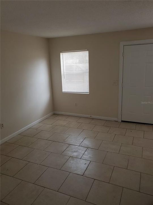 For Rent: $995 (1 beds, 1 baths, 600 Square Feet)