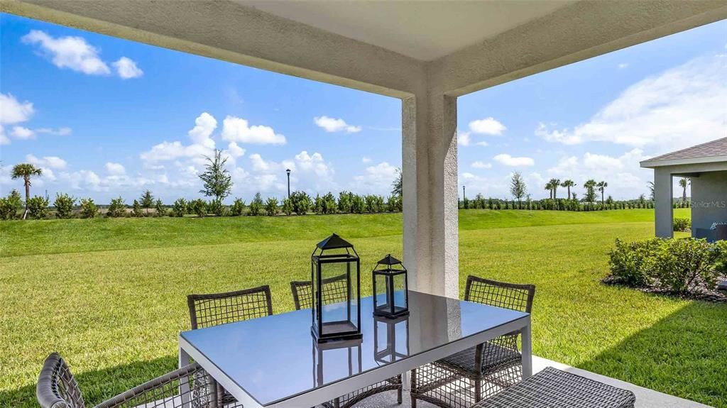 En Venta: $609,376 (4 camas, 3 baños, 2756 Pies cuadrados)