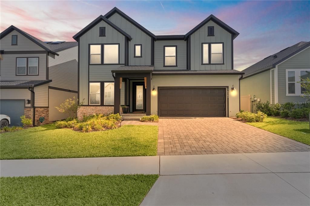 For Sale: $674,900 (4 beds, 3 baths, 2525 Square Feet)