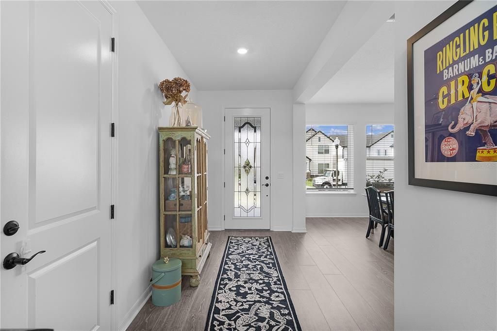 For Sale: $674,900 (4 beds, 3 baths, 2525 Square Feet)