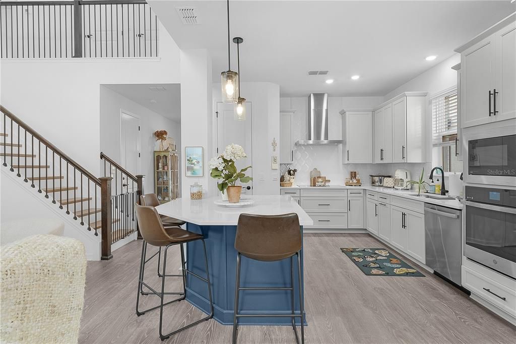For Sale: $674,900 (4 beds, 3 baths, 2525 Square Feet)