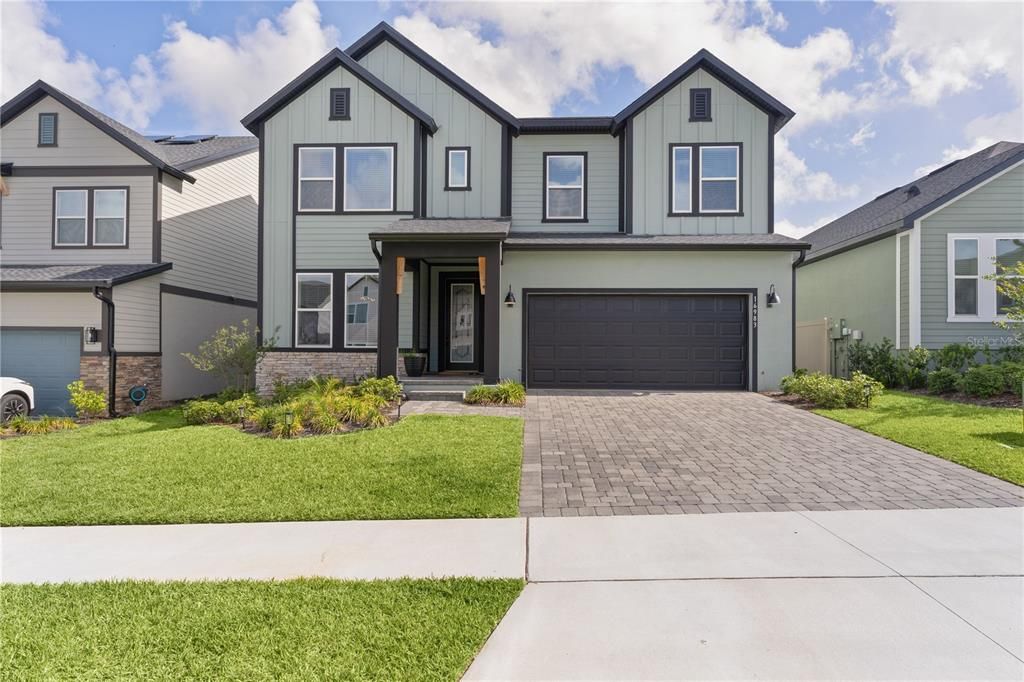 For Sale: $674,900 (4 beds, 3 baths, 2525 Square Feet)