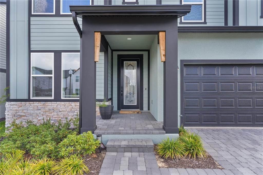 For Sale: $674,900 (4 beds, 3 baths, 2525 Square Feet)