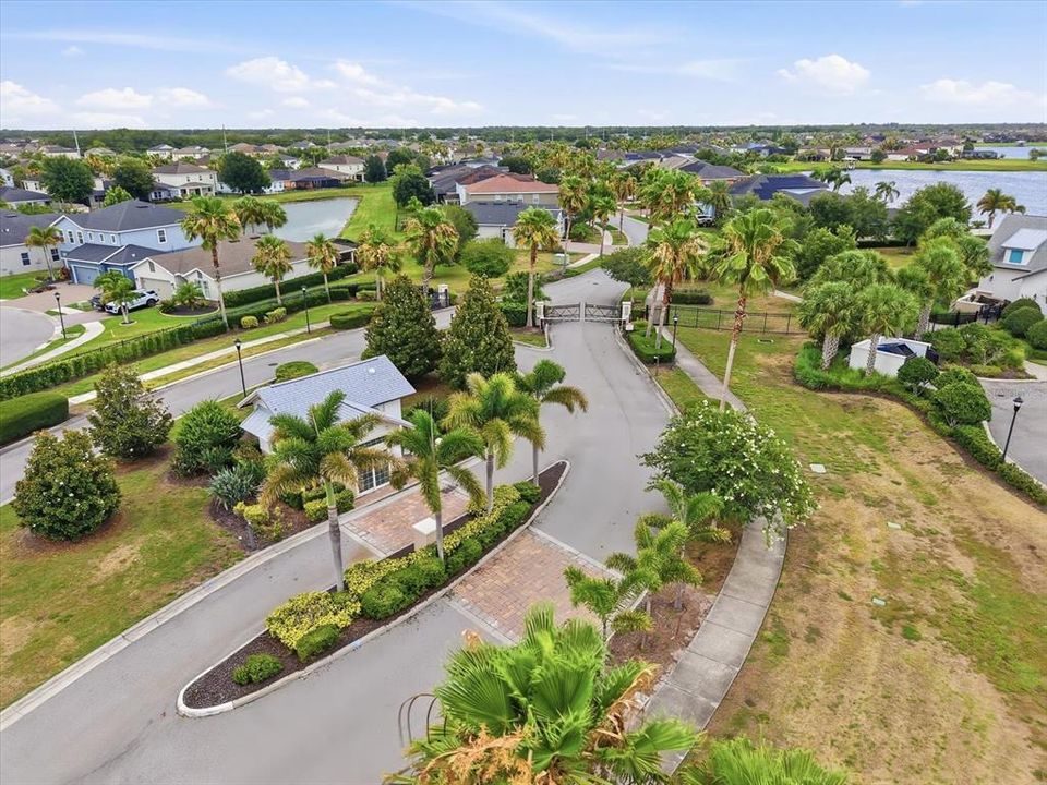 For Sale: $400,000 (3 beds, 2 baths, 1509 Square Feet)