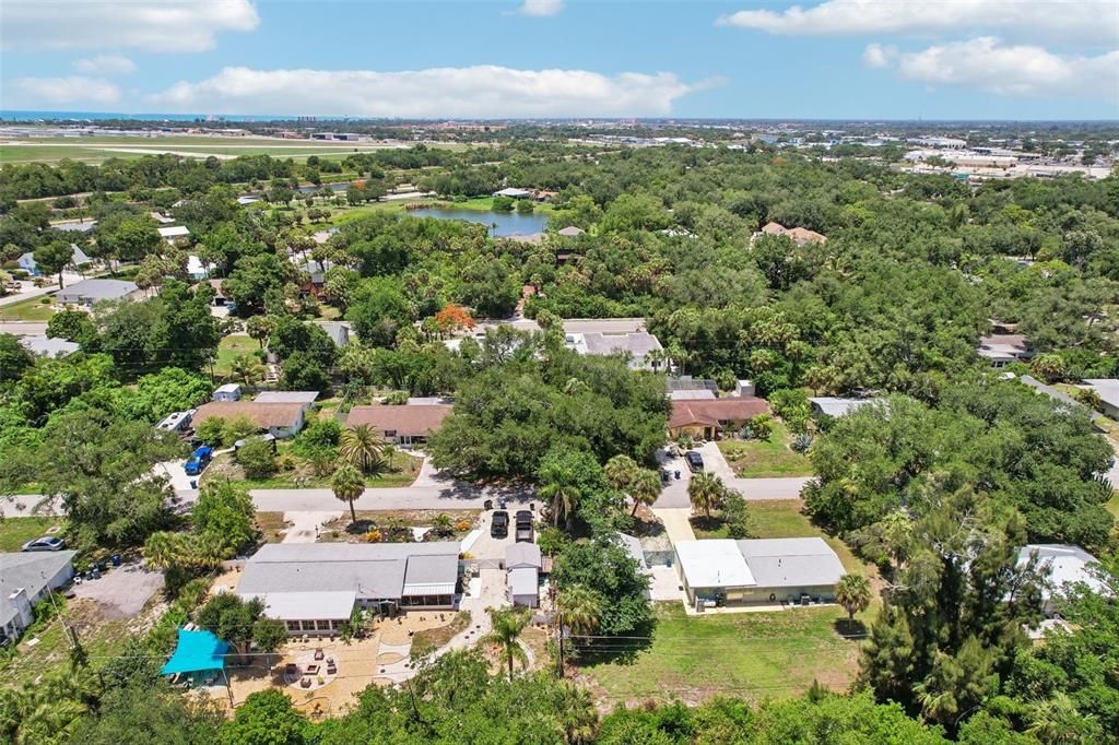 合同活跃: $50,000 (0.18 acres)
