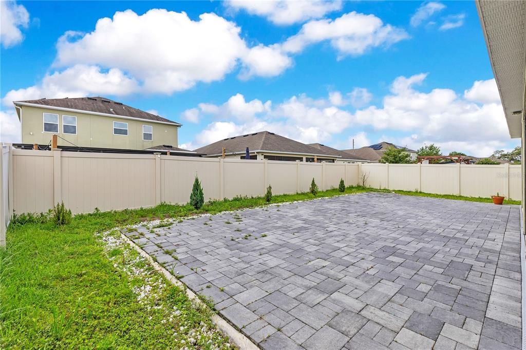 For Sale: $409,000 (4 beds, 2 baths, 1979 Square Feet)