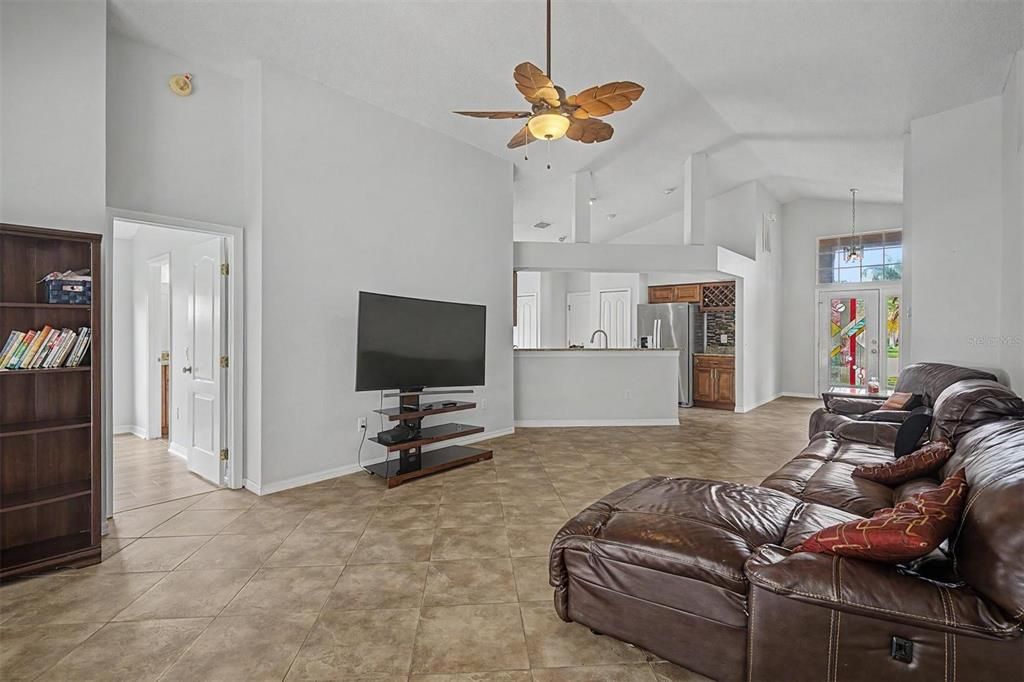 For Sale: $520,000 (4 beds, 3 baths, 1786 Square Feet)