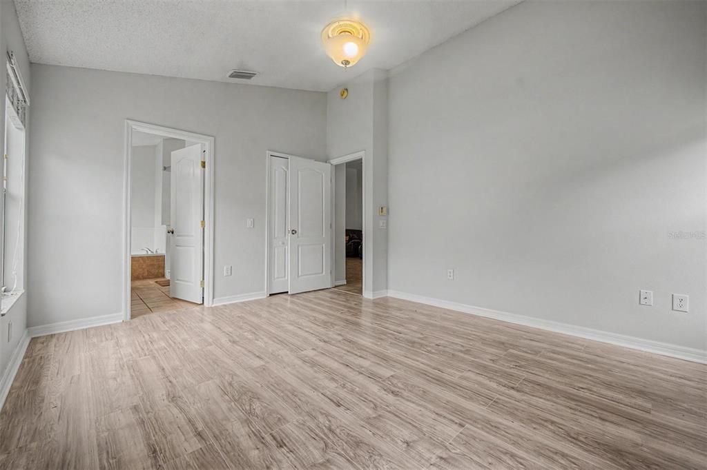 For Sale: $520,000 (4 beds, 3 baths, 1786 Square Feet)