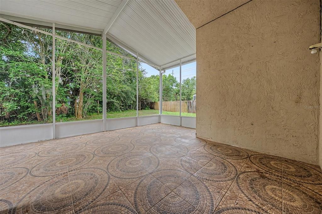 For Sale: $520,000 (4 beds, 3 baths, 1786 Square Feet)