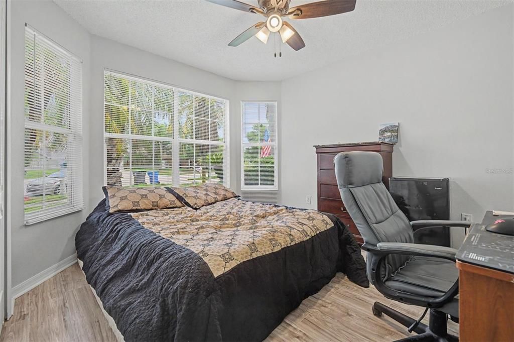 For Sale: $520,000 (4 beds, 3 baths, 1786 Square Feet)
