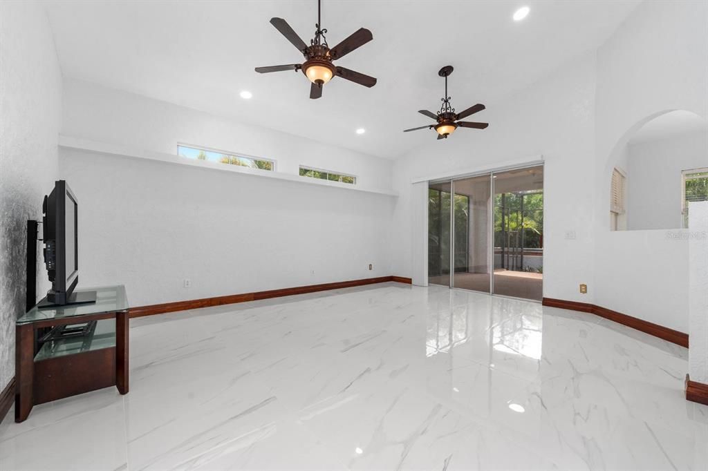 For Sale: $699,000 (3 beds, 2 baths, 2138 Square Feet)