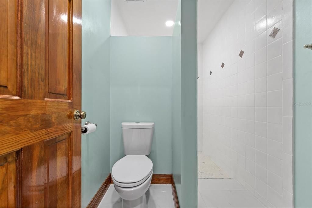 For Sale: $699,000 (3 beds, 2 baths, 2138 Square Feet)