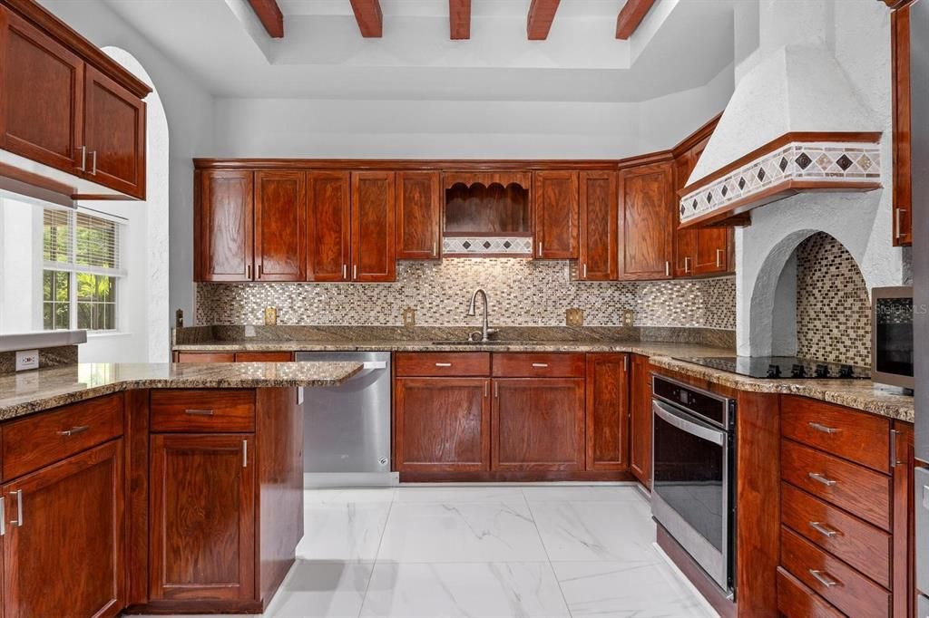 For Sale: $699,000 (3 beds, 2 baths, 2138 Square Feet)