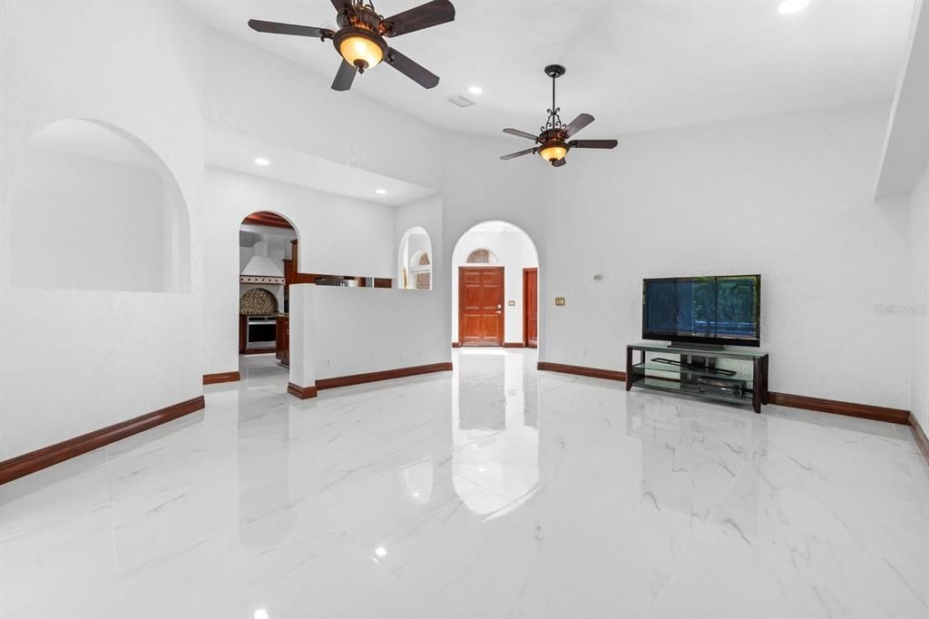 For Sale: $699,000 (3 beds, 2 baths, 2138 Square Feet)