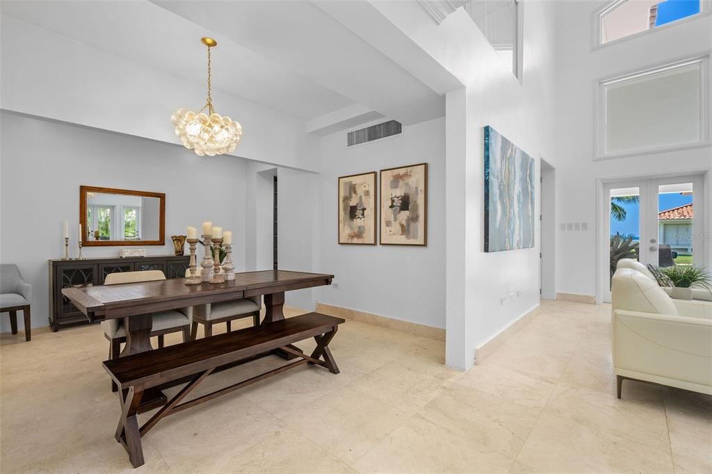 На продажу: $4,495,000 (4 спален, 4 ванн, 4685 Квадратных фут)