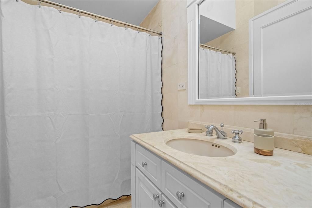 На продажу: $4,495,000 (4 спален, 4 ванн, 4685 Квадратных фут)