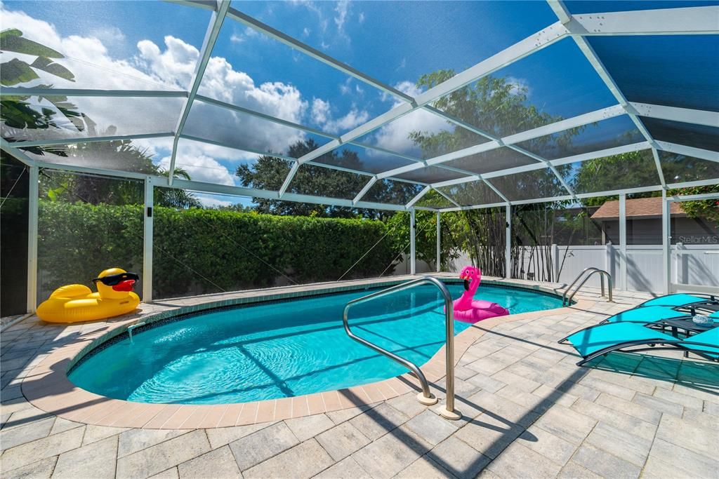 For Sale: $875,000 (3 beds, 2 baths, 2123 Square Feet)