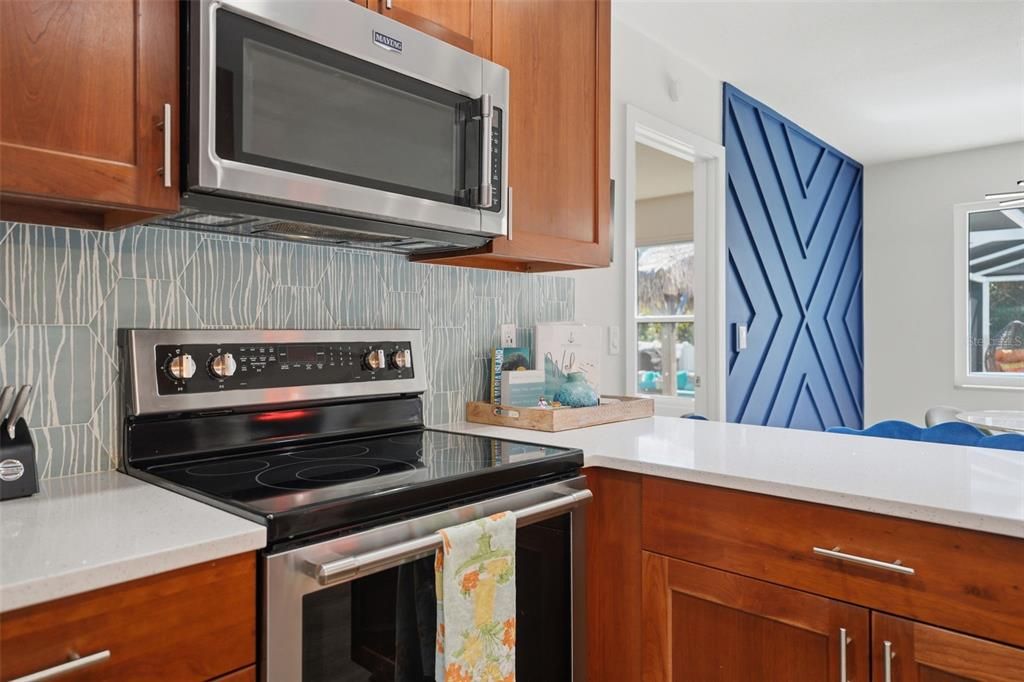 For Sale: $875,000 (3 beds, 2 baths, 2123 Square Feet)