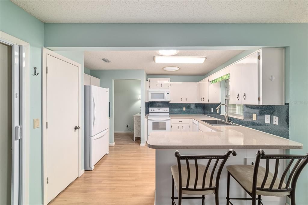 Activo con contrato: $159,999 (2 camas, 2 baños, 1385 Pies cuadrados)
