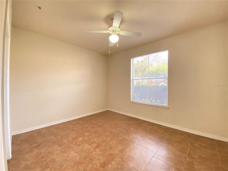В аренду: $1,595 (2 спален, 2 ванн, 1077 Квадратных фут)