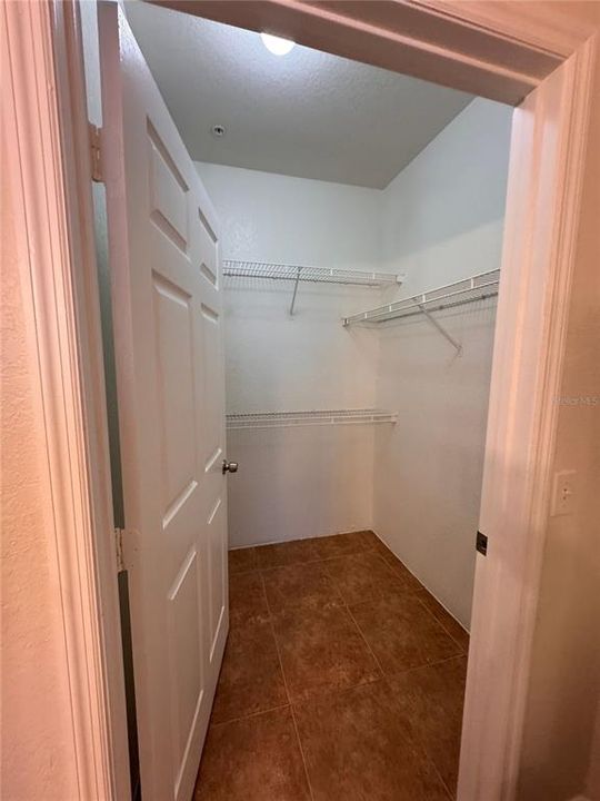 В аренду: $1,595 (2 спален, 2 ванн, 1077 Квадратных фут)