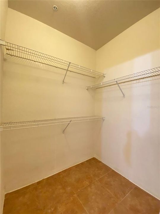 В аренду: $1,595 (2 спален, 2 ванн, 1077 Квадратных фут)