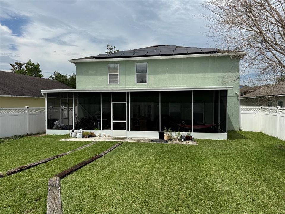 For Sale: $435,000 (4 beds, 2 baths, 2476 Square Feet)