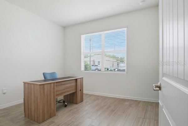 For Sale: $399,000 (3 beds, 2 baths, 1662 Square Feet)