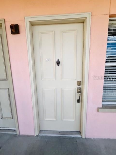 For Rent: $1,800 (1 beds, 1 baths, 640 Square Feet)
