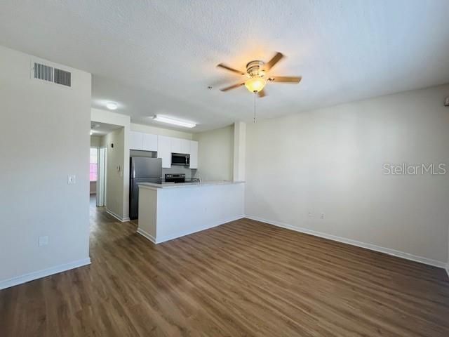For Rent: $1,800 (1 beds, 1 baths, 640 Square Feet)