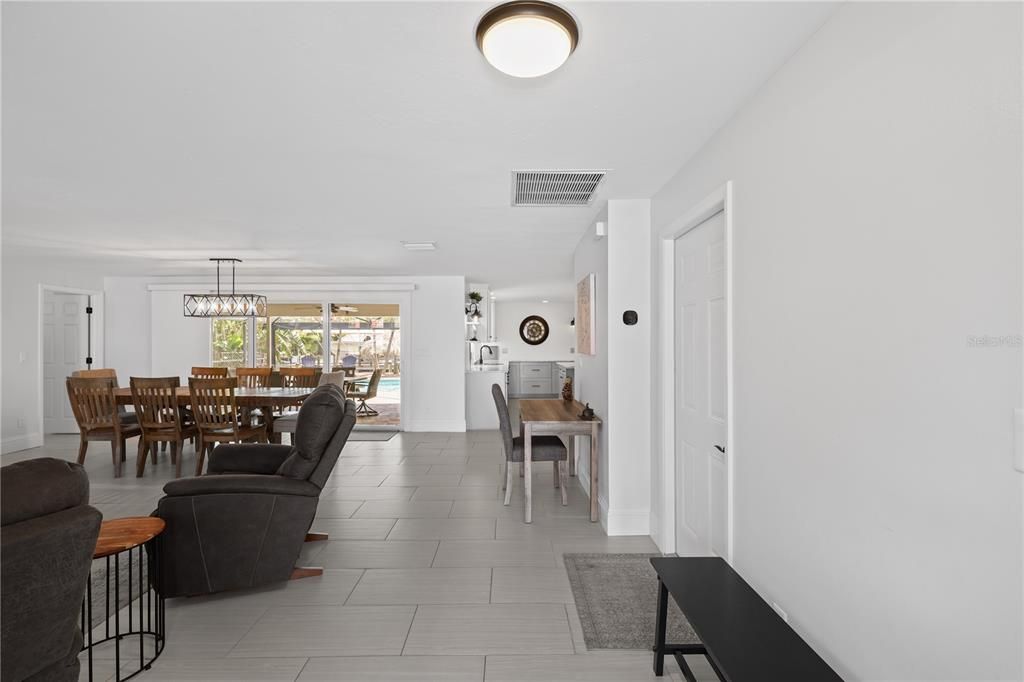 For Sale: $875,000 (4 beds, 2 baths, 1983 Square Feet)