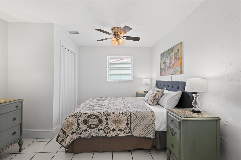 For Sale: $875,000 (4 beds, 2 baths, 1983 Square Feet)