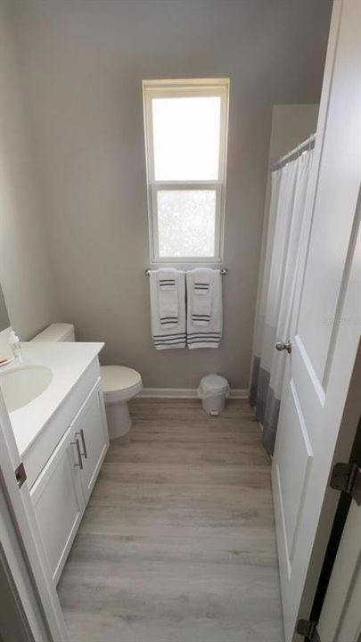 For Rent: $2,500 (4 beds, 3 baths, 2097 Square Feet)