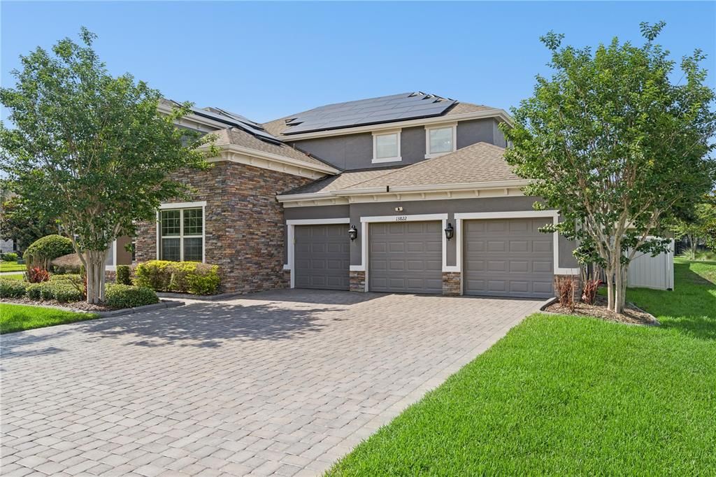 For Sale: $1,000,000 (4 beds, 3 baths, 3828 Square Feet)